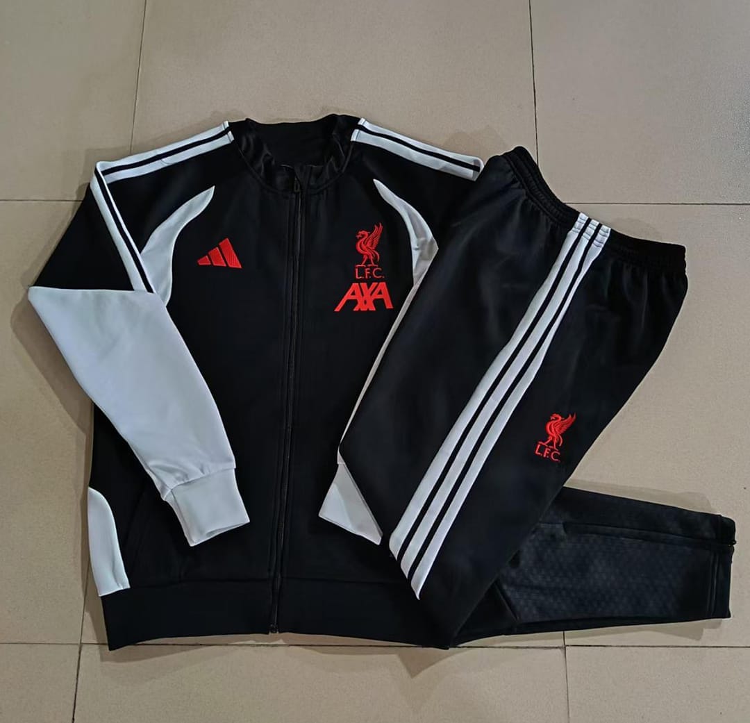 Liverpool 26/27 Chaqueta · Negro