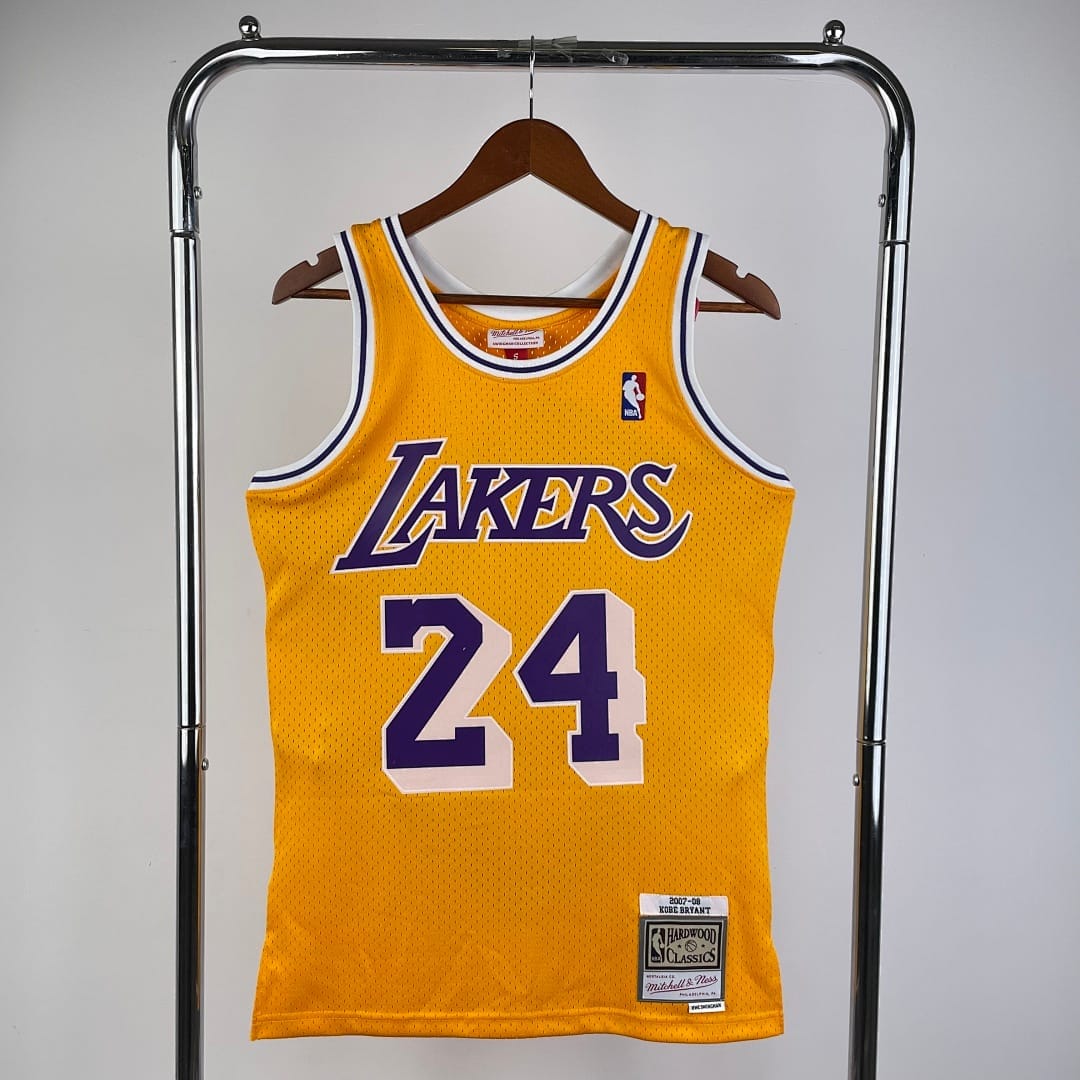 Lakers 07/08 Retro Mitchell & Ness Amarillo Cuello Redondo