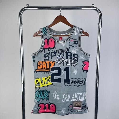Spurs 98/99 Retro Graffiti Mitchell & Ness