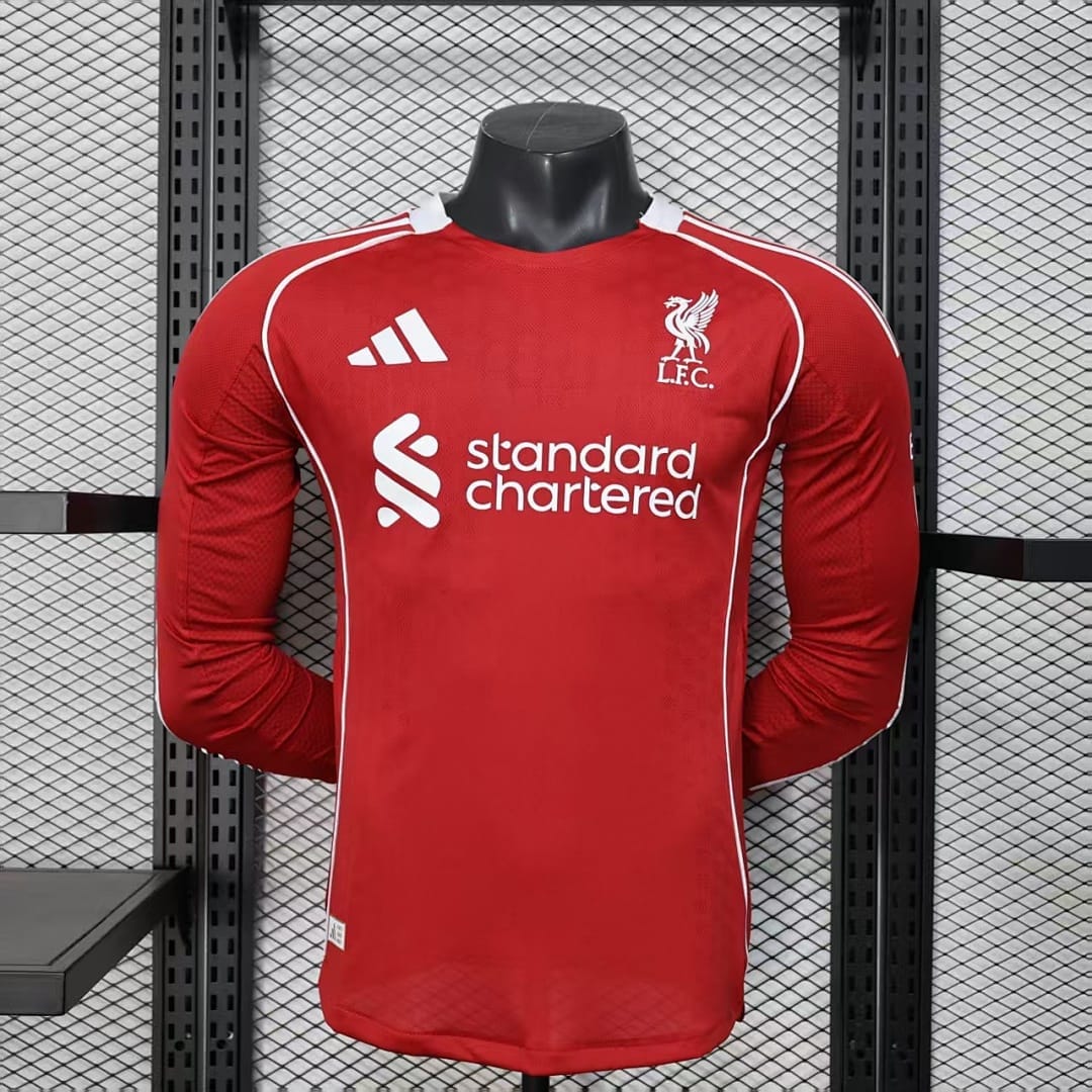 Liverpool 25/26 Local Manga Larga · Diseño 1