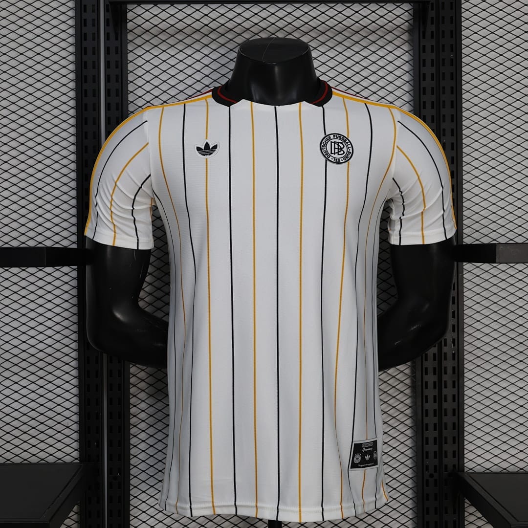 Newcastle United Retro Casual