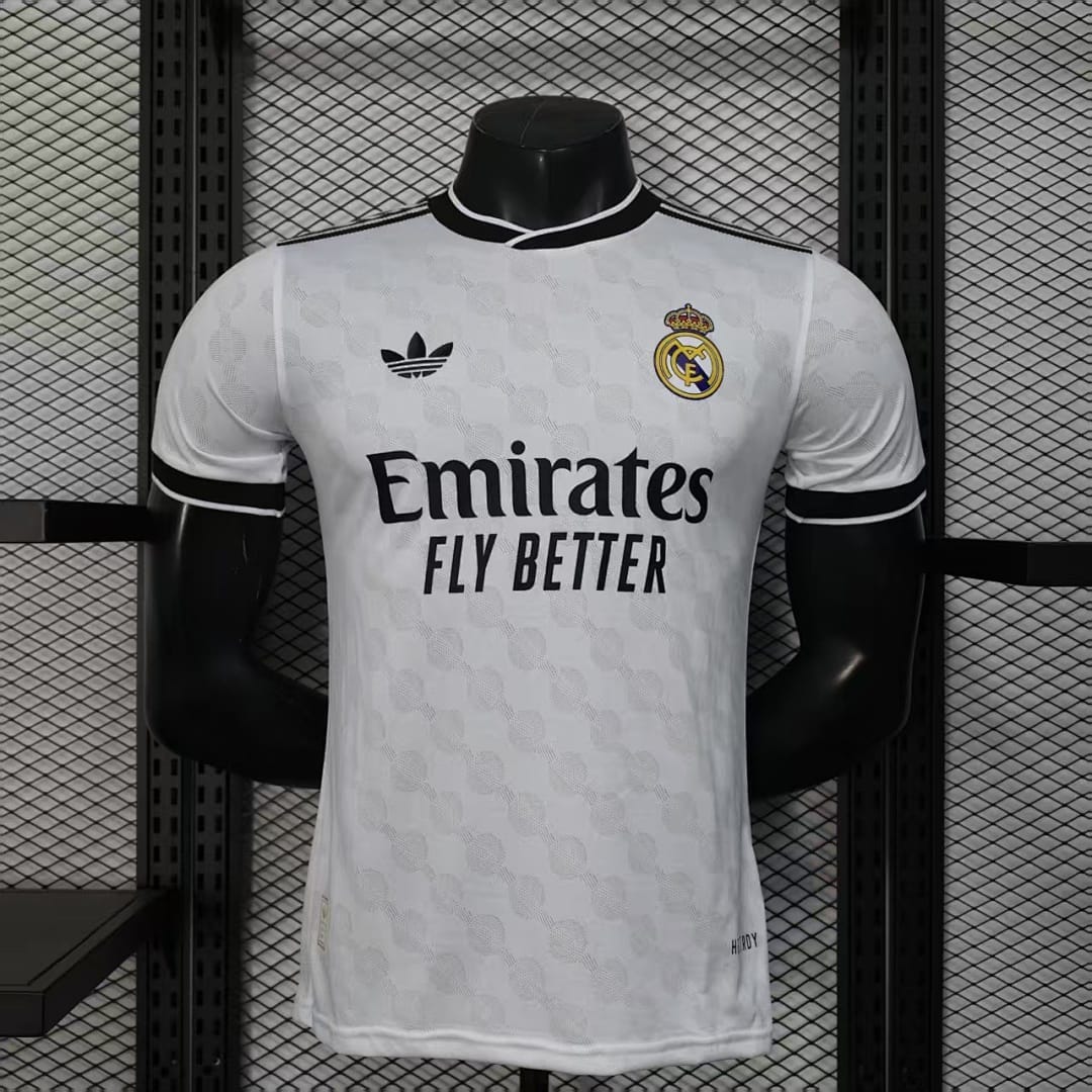 Real Madrid Edición Especial Blanco · Diseño 2