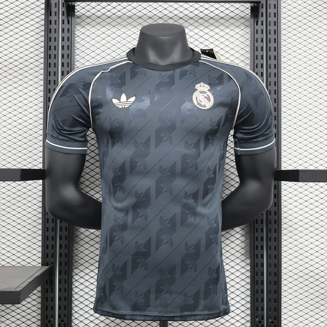 Real Madrid Retro · Diseño 2